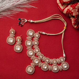Traditional Gold Kundan Necklace Set with Matching Earrings